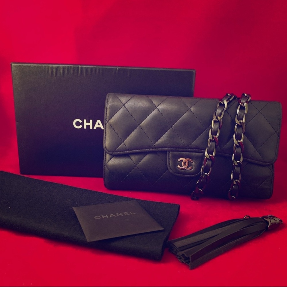 🖤⛓️Chanel Black Quilted Wallet Chain Crossbody Style Bag Gunmetal Hardware